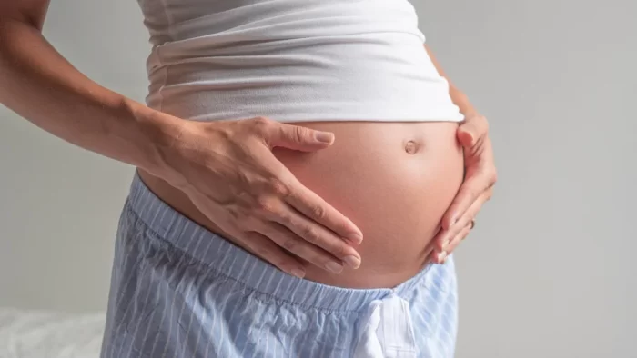 imagem de mulher grávida para representar gravidez anembrionária